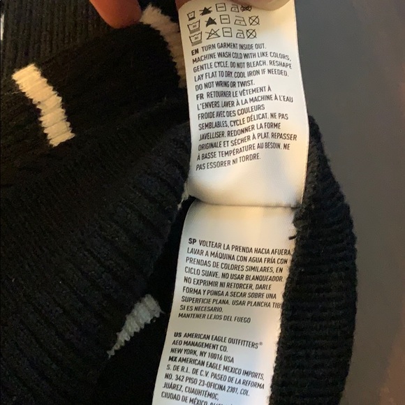 Off the shoulder shirt - Picture 3 of 3